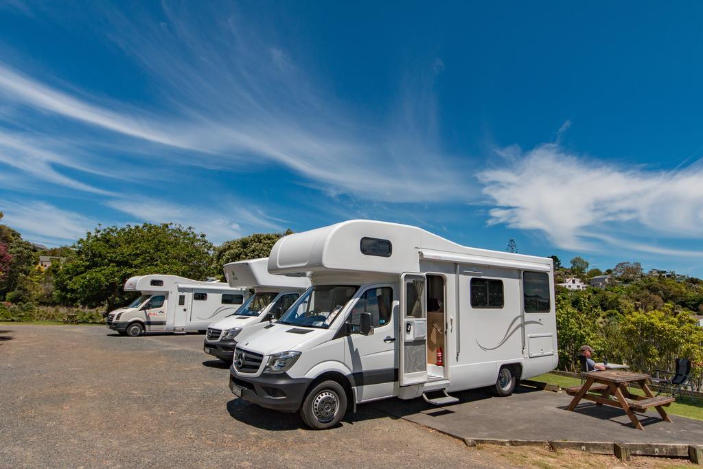 Russell Top 10 Holiday Park Esterno foto