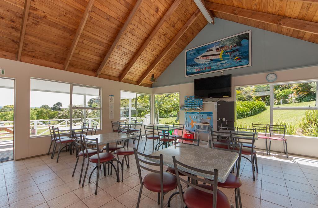 Russell Top 10 Holiday Park Esterno foto