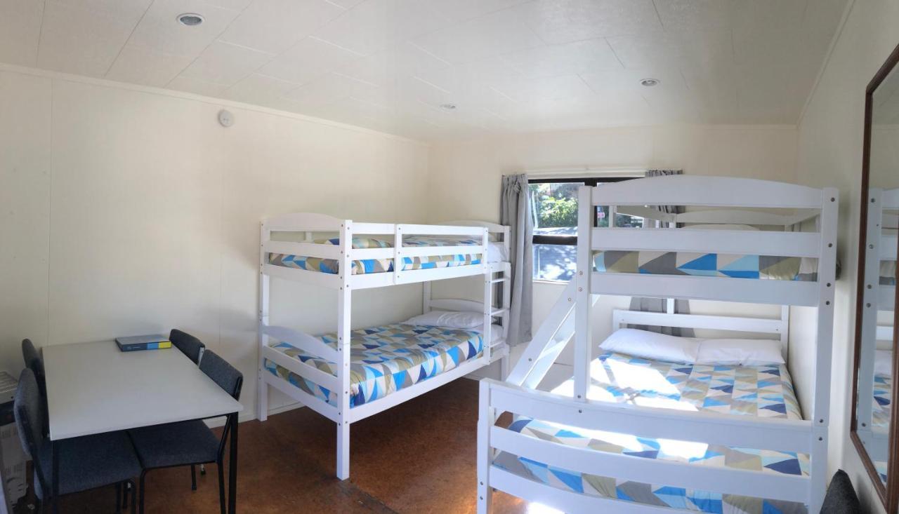 Russell Top 10 Holiday Park Esterno foto