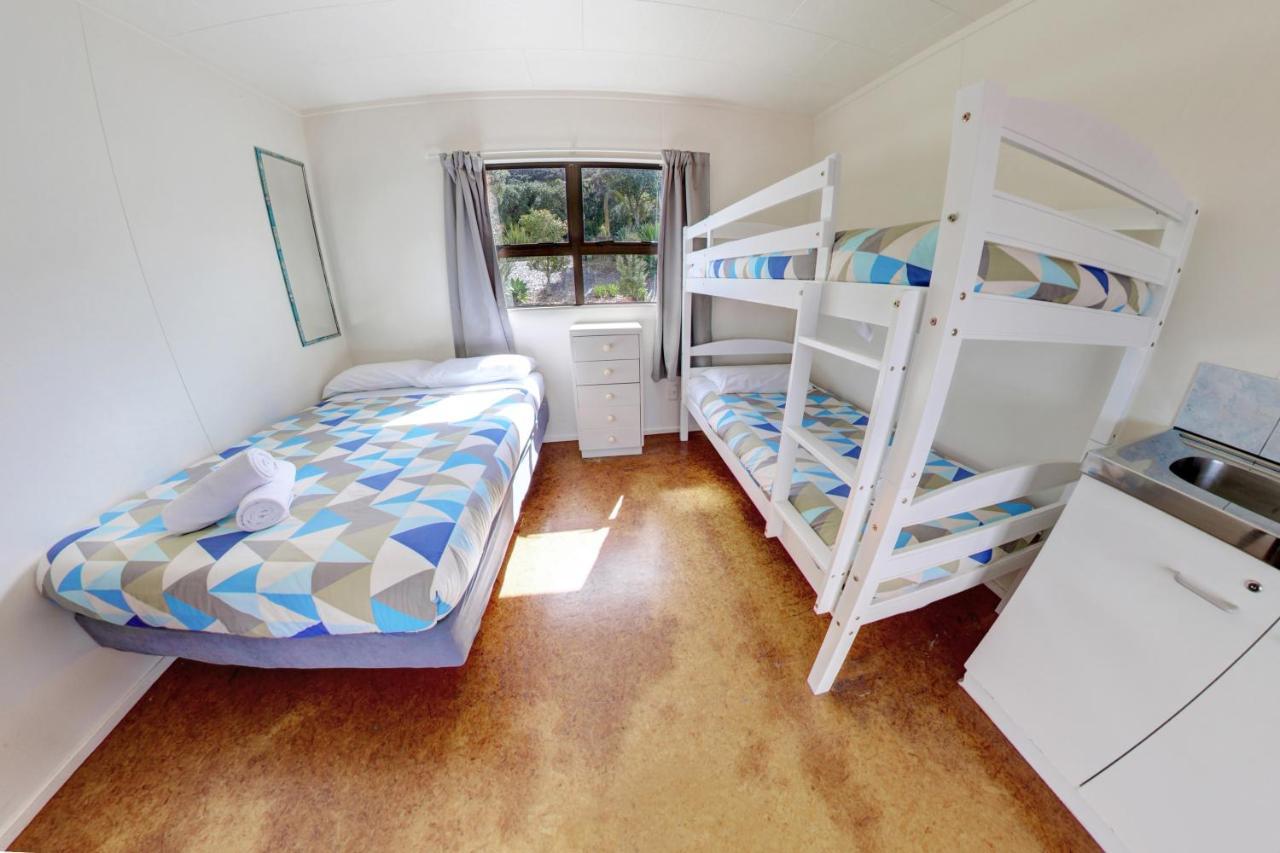 Russell Top 10 Holiday Park Esterno foto