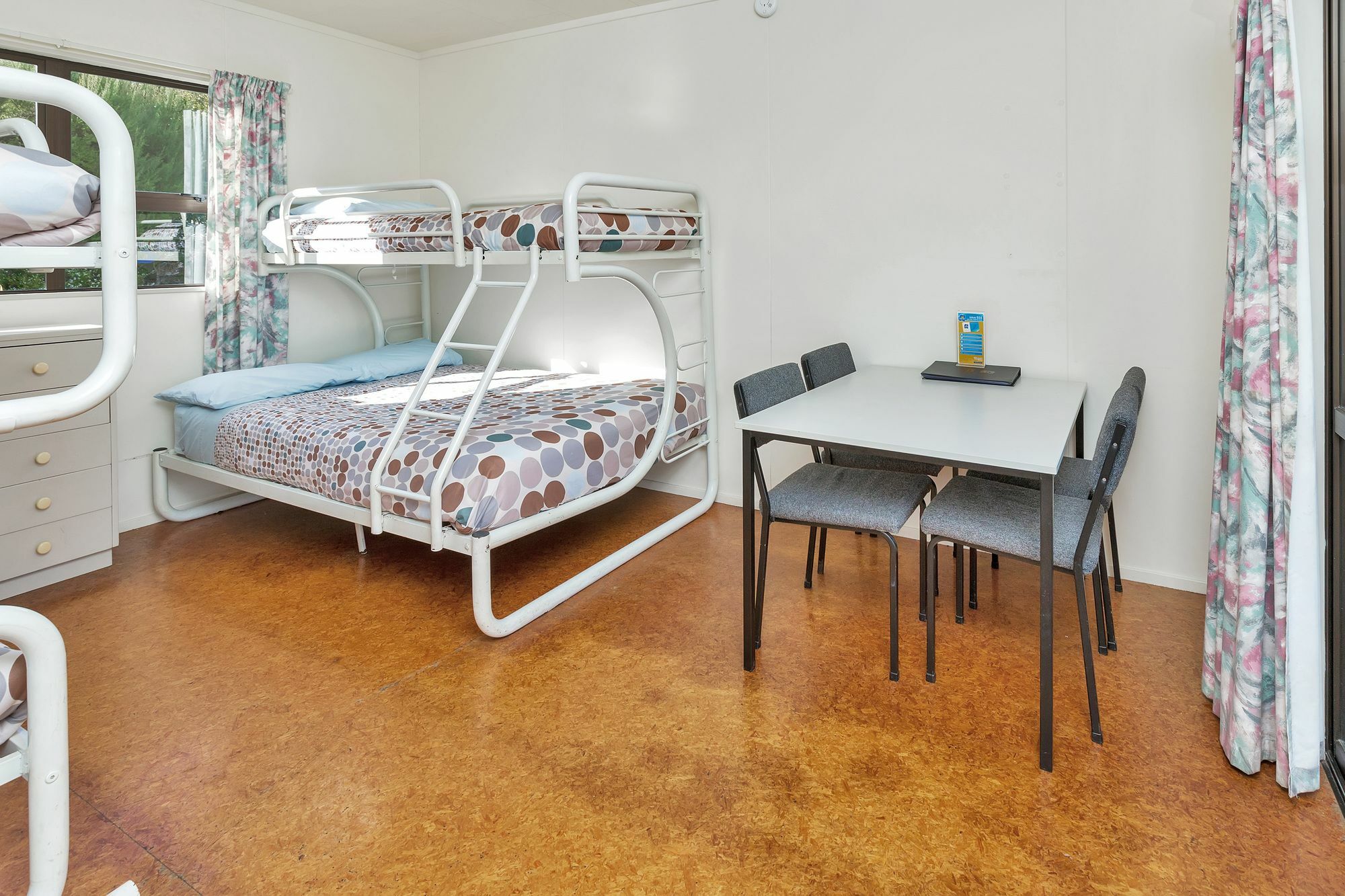 Russell Top 10 Holiday Park Esterno foto