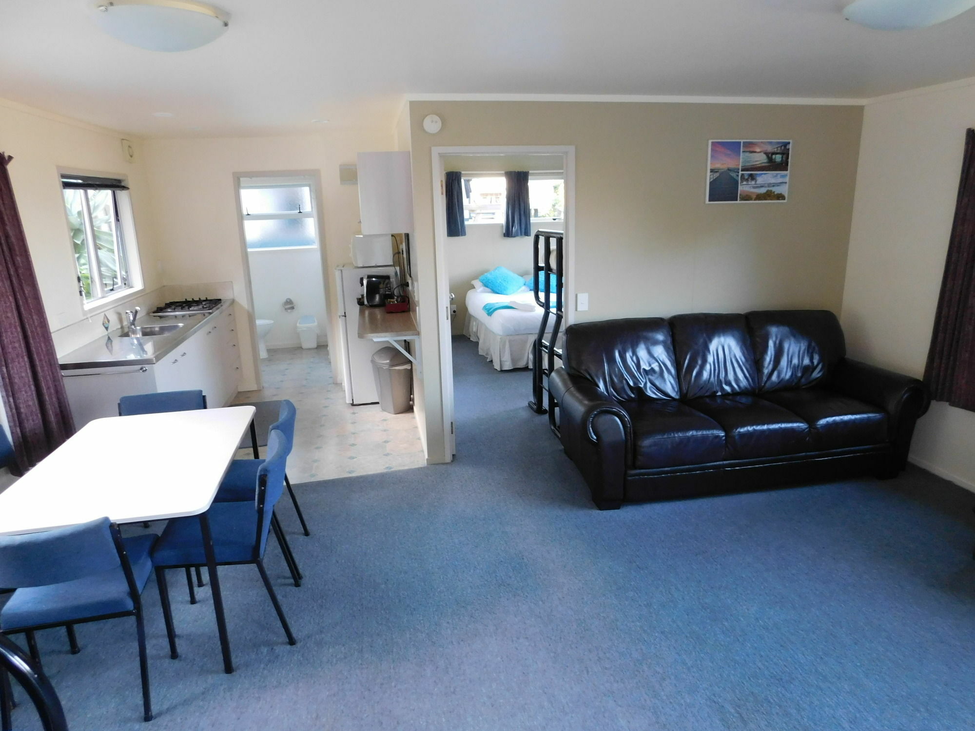 Russell Top 10 Holiday Park Esterno foto